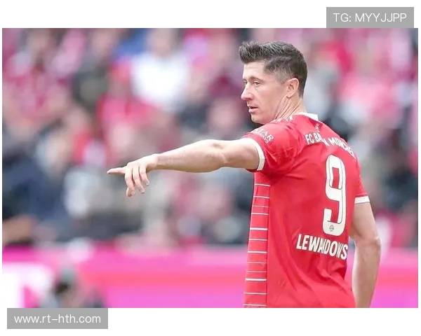 波兰记者新书披露巴萨莱万转会条款细节 波兰记者新书披露巴萨莱万转会条款细节